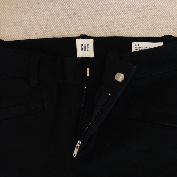 Skinny black ankle pant - Picture 3 of 4